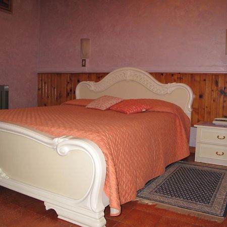 Hotel Ristorante La Nuova Fattoria Карзоли Номер фото